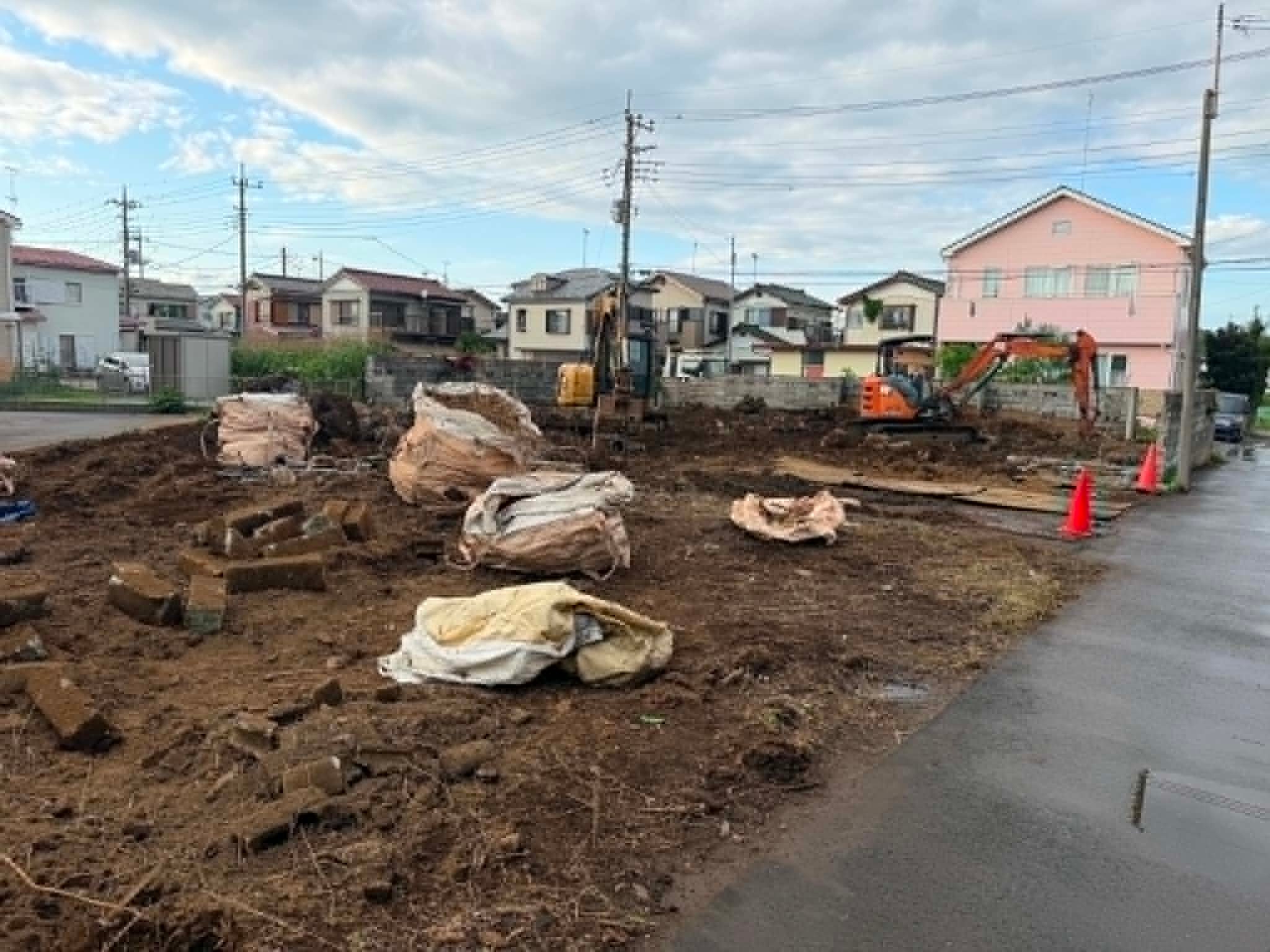 2026/08/01の解体状況：外構撤去
