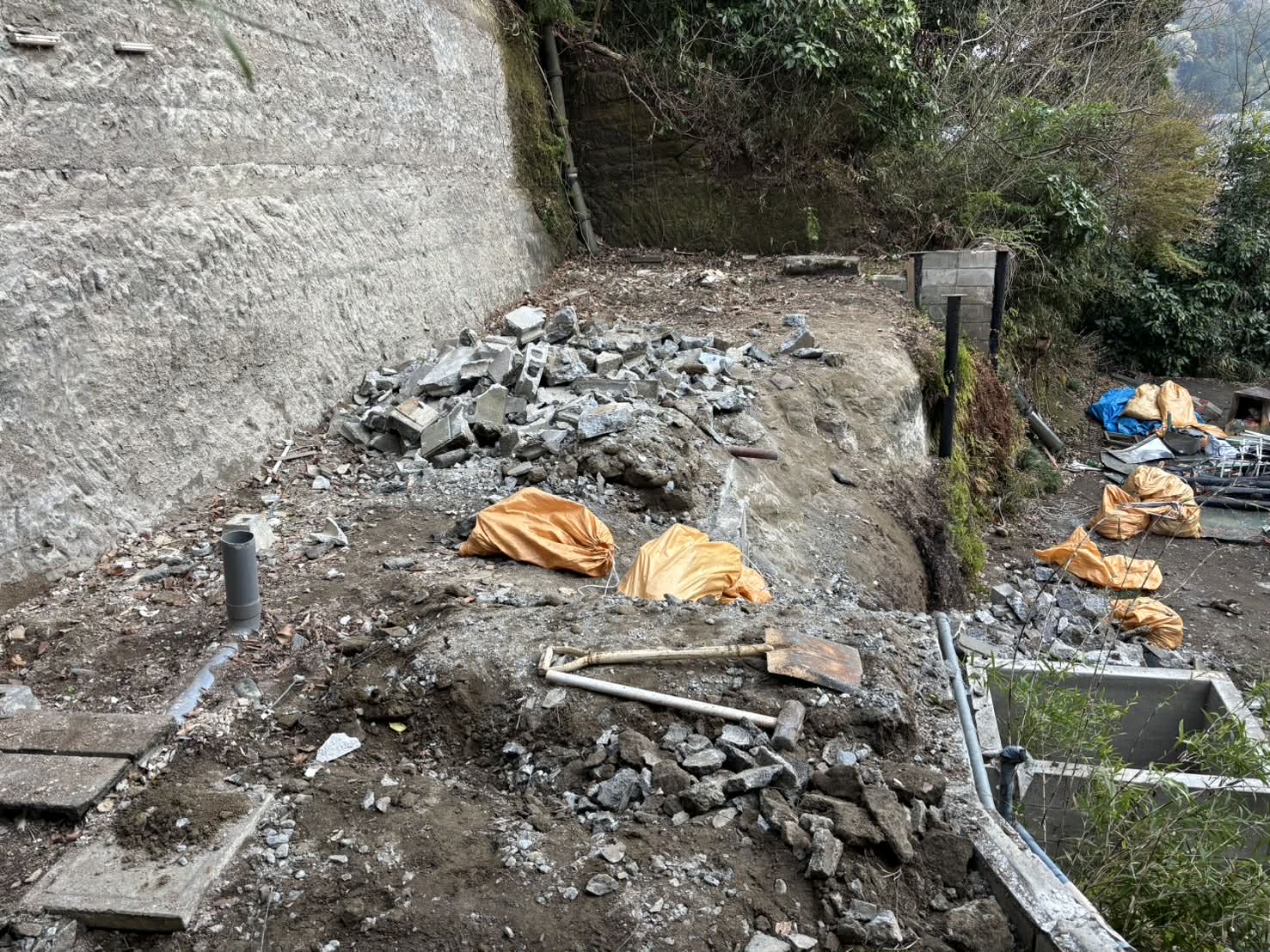 2026/04/20の解体状況：基礎人力解体