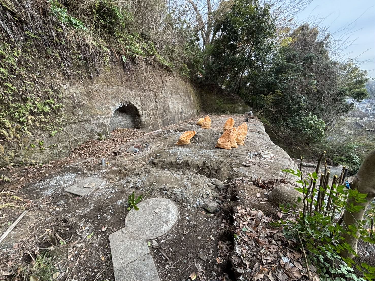 2026/04/20の解体状況：ガラ人力搬出