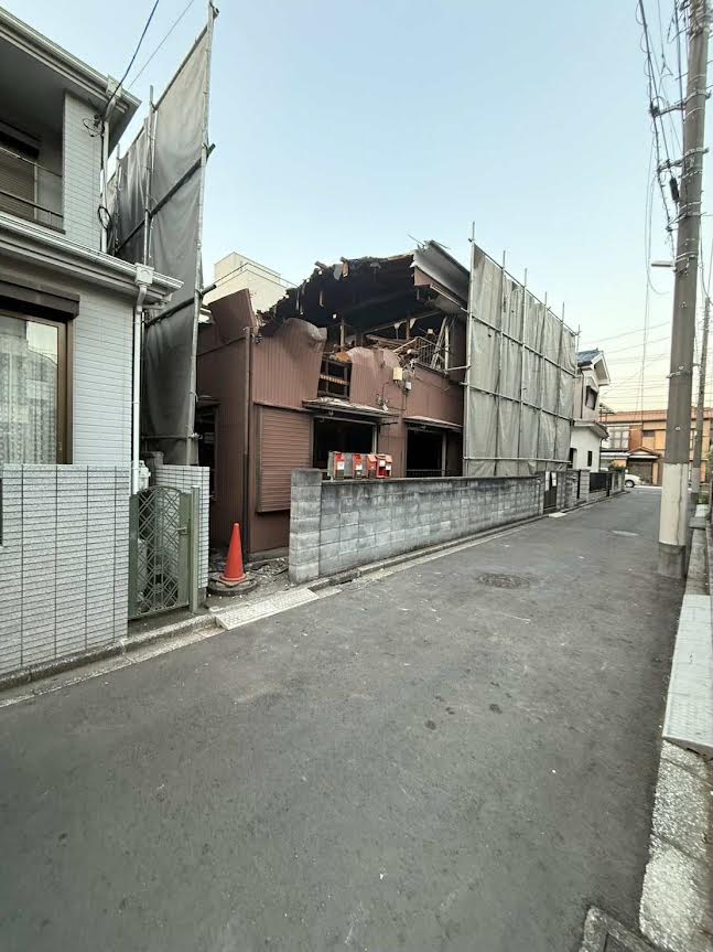 2026/07/18の解体状況：２階人力壊し