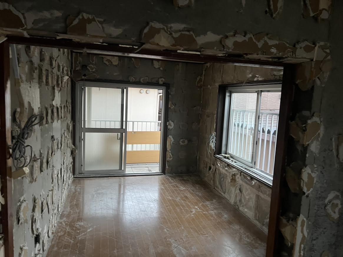 2025/12/22の解体状況：期間：10月1日〜10月5日　作業内容：各部屋内装解体